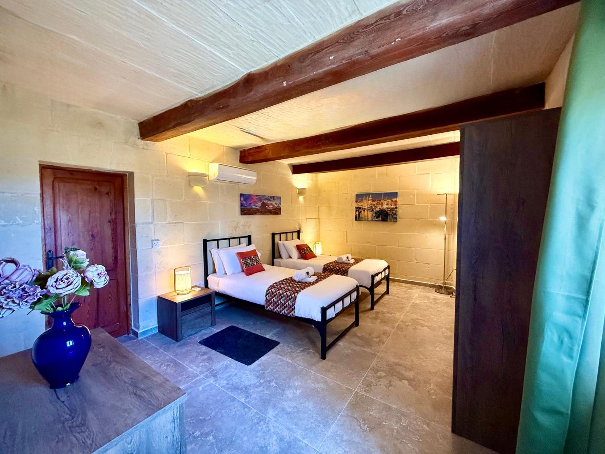 Lonza Gharb Farmhouse Ngoại thất bức ảnh