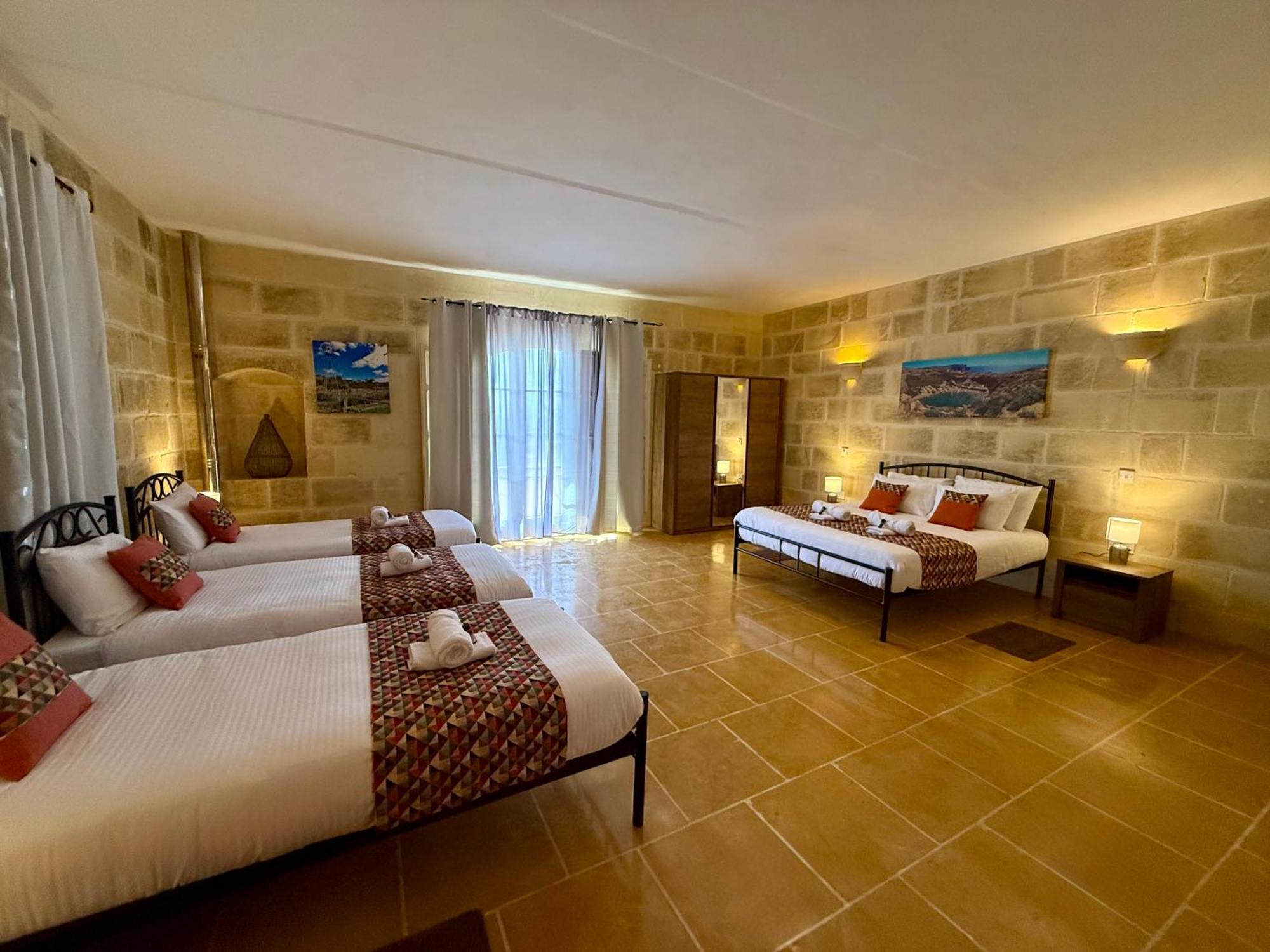 Lonza Gharb Farmhouse Ngoại thất bức ảnh